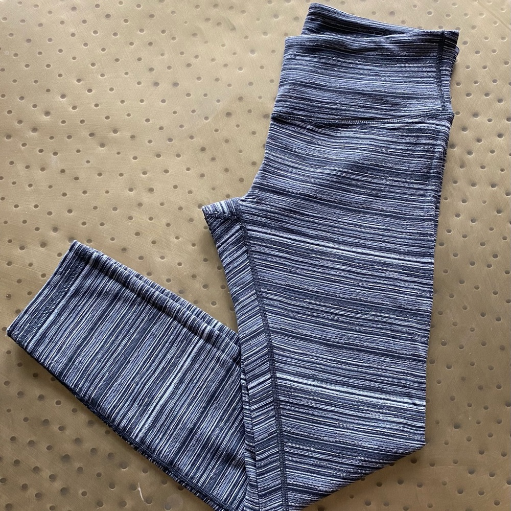 Lululemon Size 8 Align Gray Space Dye Leggings